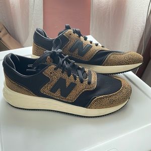 New Balance Animal Print Sz 8